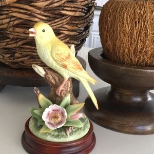 The Gallery Bird by Gotham